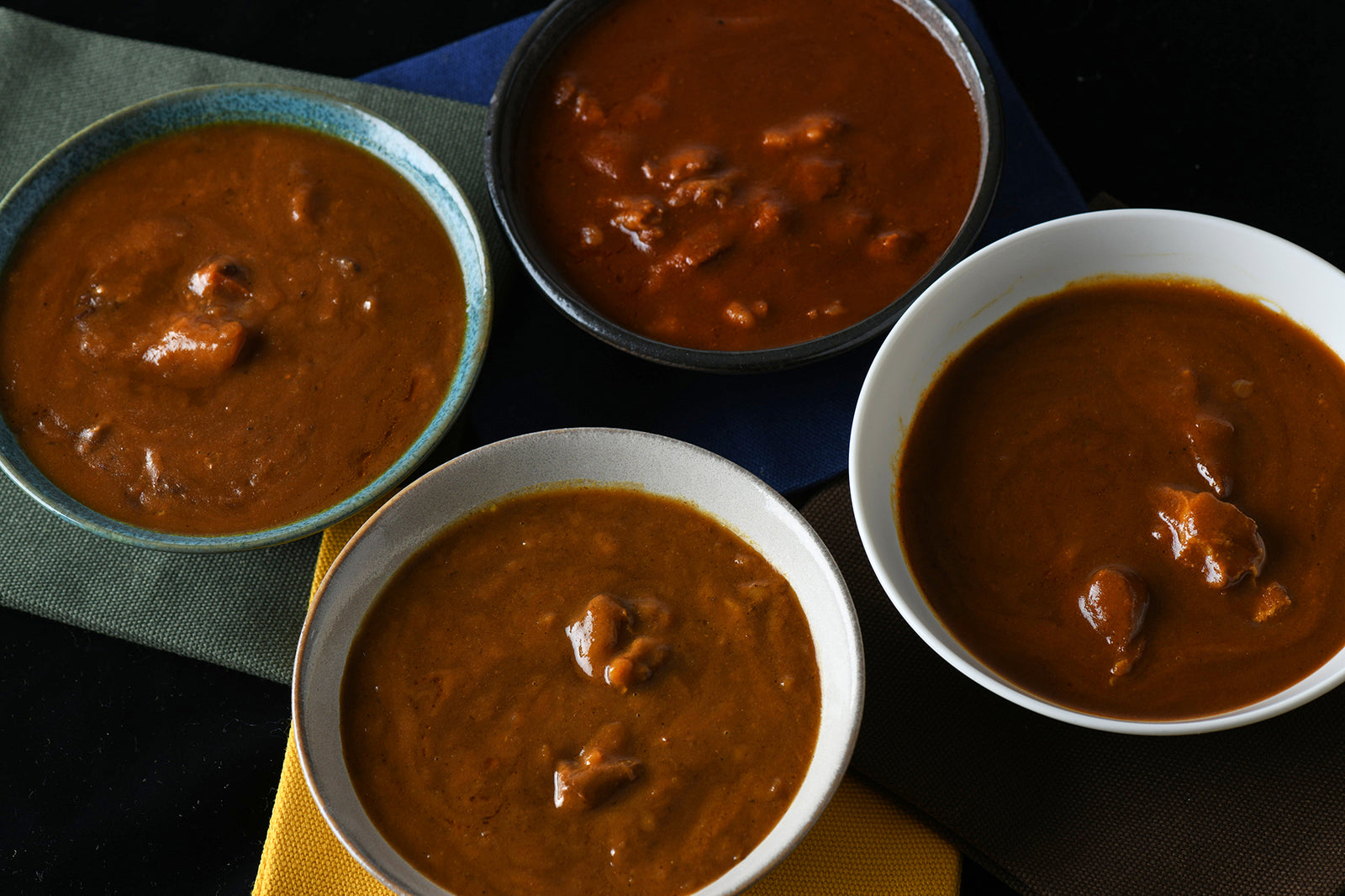 味くらべセット 4個（ビーフ×1 チキン×1 野菜×1 ハヤシ×1）